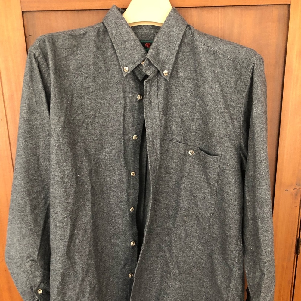 Abercrombie & Fitch men’s 100% cotton button down